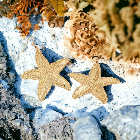 Starfish Dangle Fun Earrings - Picture 1 of 5